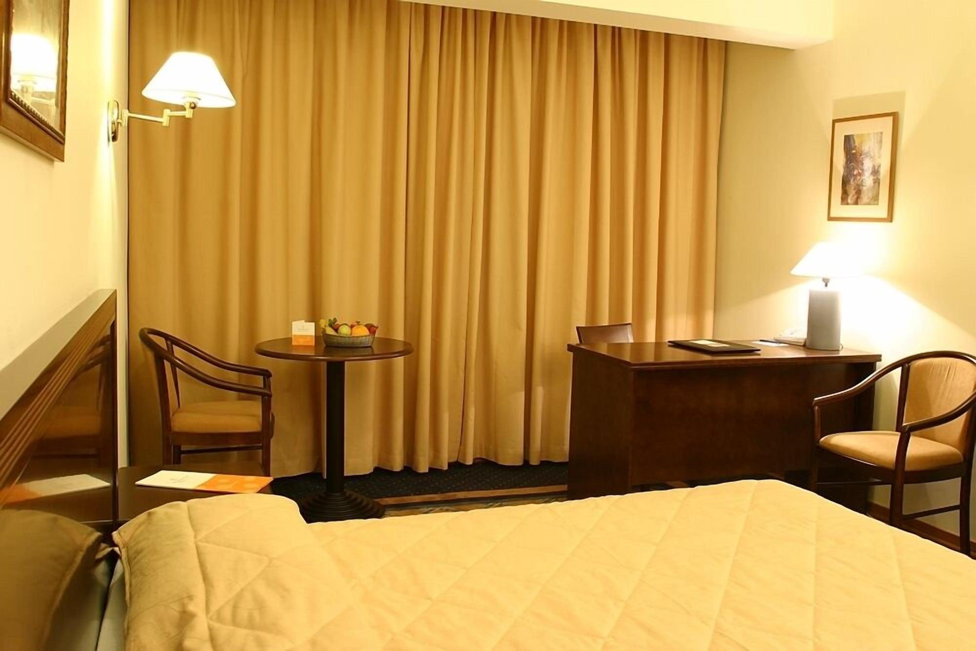 Europa Plaza Hotel نيقوسيا المظهر الخارجي الصورة