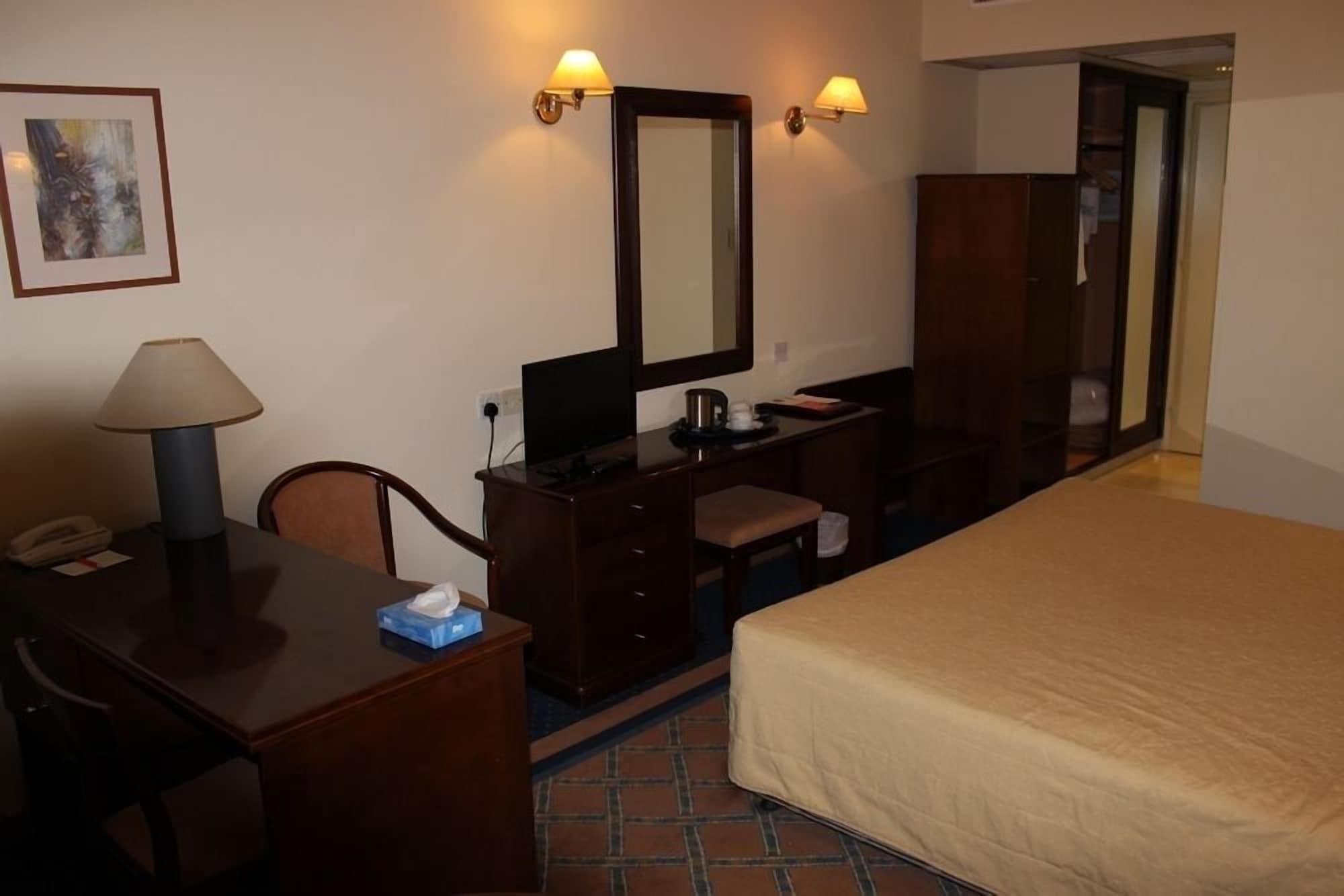 Europa Plaza Hotel نيقوسيا المظهر الخارجي الصورة